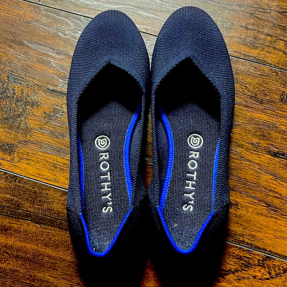Rothy's Women's Navy and Black Flats